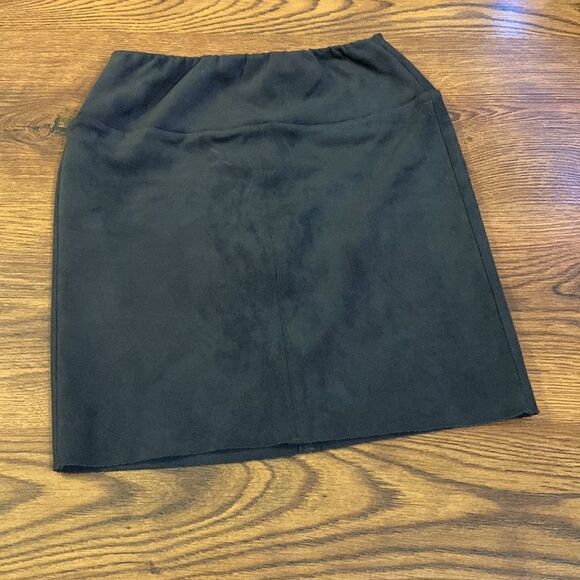🌷 Wilfred Free 🌷 Faux Suede Mini Skirt - Picture 3 of 8